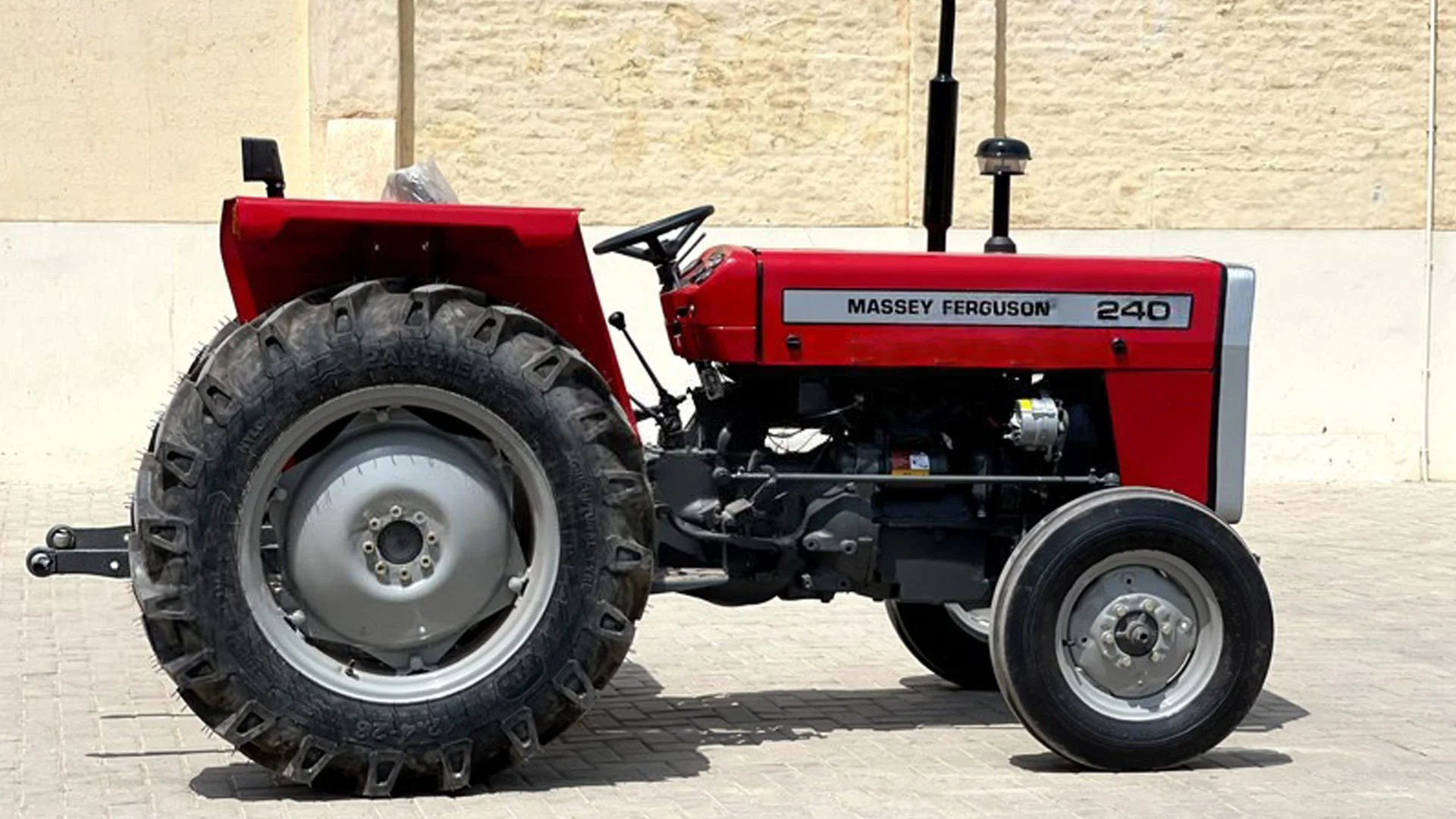 Massey Ferguson 240